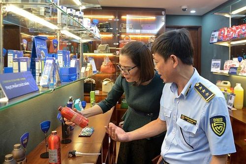 Bộ Y tế quét hàng giả: Kiểm tra 38 cơ sở, sai gần một nửa