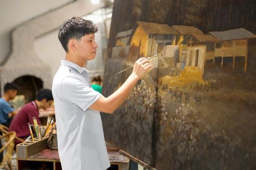 Vẽ bản sắc Việt giữa lằn ranh truyền thống và hiện đại