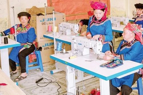 Hồi sinh nghề thổ cẩm của đồng bào Cơ Lao