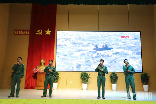 'Kết thân đồng đội' tại Lữ đoàn 84