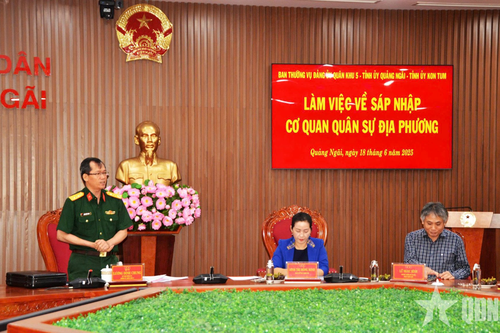 Quân khu 5, Tỉnh ủy Quảng Ngãi và Kon Tum làm việc về sáp nhập cơ quan quân sự địa phương