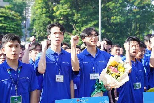 Gần 1.000 sinh viên tình nguyện 'Mùa Hè Xanh' trường ĐH Bách khoa (ĐHQG TP. HCM) ra quân