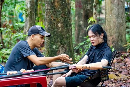 Làm 'bạn' với rắn