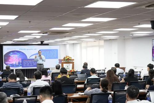 Cần quan tâm đúng mức phần 'chuyển đổi' trong chuyển đổi số