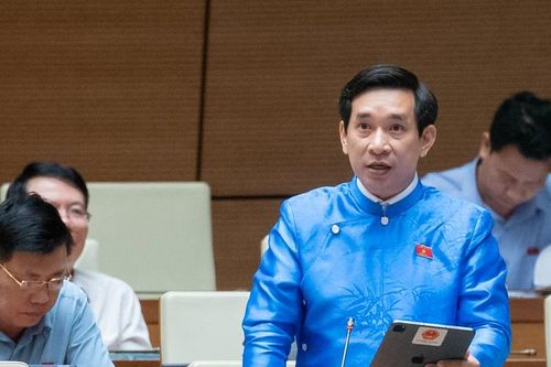 Đề xuất dùng trụ sở dôi dư làm nơi đỗ xe công cộng