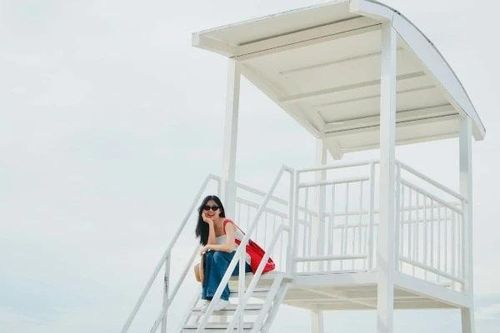 Đến Bãi Cháy check-in chiếc chòi trắng 'chuẩn Hàn'