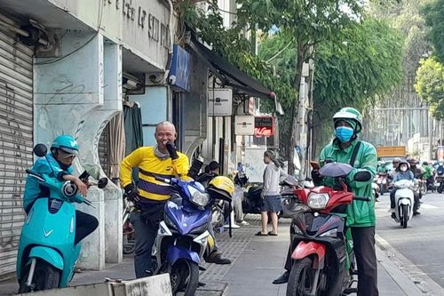 Đề xuất chuyển 80% xe ôm công nghệ thành xe điện năm 2027 tại TPHCM
