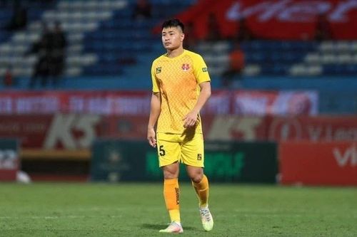 CLB Thép xanh Nam Định chiêu mộ cùng lúc hai tân binh
