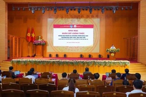 Trường Đại học Luật, Đại học Huế đánh giá ngoài 2 chương trình thạc sĩ, tiến sĩ