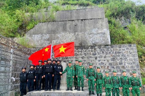 Tuần tra song phương thực thi pháp luật trên biên giới Việt Nam - Trung Quốc