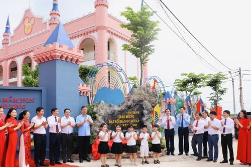 Huyện Kim Sơn (Ninh Bình): Khánh thành nhiều công trình chào mừng Đại hội đảng bộ các cấp tiến tới Đại hội lần thứ XIV của Đảng