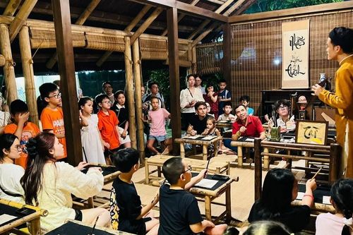 Tour du lịch đêm - 'nguồn sáng' thu hút khách du lịch