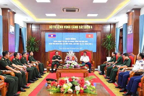 Đoàn công tác Cục Tài chính, Bộ Quốc phòng Lào thăm và làm việc với Vùng Cảnh sát biển 4