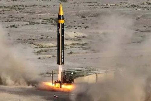 Iran phóng tên lửa siêu thanh Fattah, tuyên bố 'kiểm soát không phận Israel'