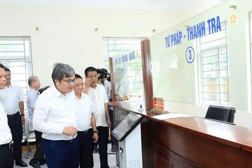 Nhiều xã, phường mới ở Hà Nội phải sử dụng trụ sở 3-4 xã cũ để làm việc