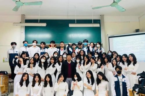 Thầy giáo mách nước học sinh 'xoay đổi cục diện' môn Hóa học trong 1 tuần để đạt điểm cao