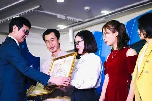 Trao giải Báo chí toàn quốc về công tác Đoàn và phong trào thanh thiếu nhi năm 2025