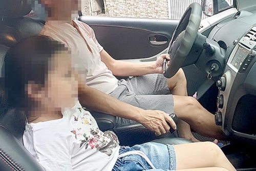 Chiều ý khách cho trẻ nhỏ ngồi ghế phụ, tôi 'hú vía' giữa đường cao tốc
