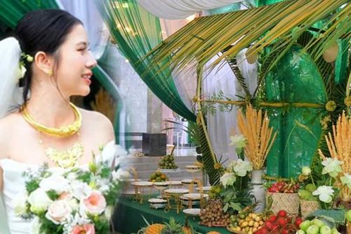 Cô dâu miền Tây được tặng 6 tạ trái cây, khách ăn no còn được gói mang về
