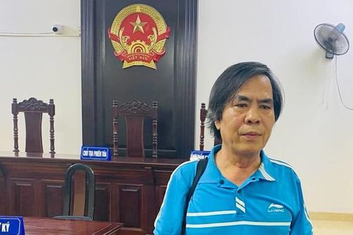 Cựu sinh viên kiện Đại học Kinh tế Quốc dân đòi bồi thường hơn 45 tỷ và cái kết
