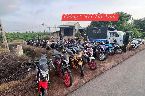 Xử lý 30 'quái xế' cuối tuần săn mây gây mất trật tự an toàn giao thông