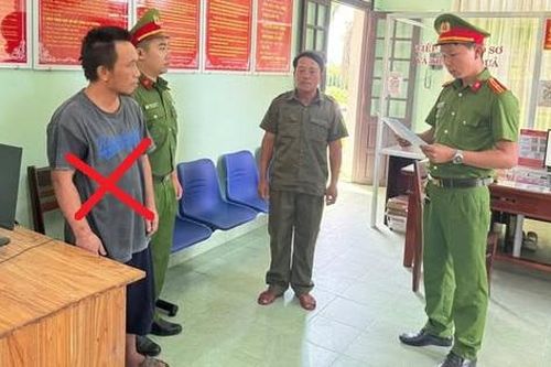 Bắt đối tượng thường xuyên say xỉn, 'đại náo' xóm làng