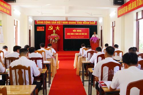 Trung đoàn 451 tổ chức Hội nghị quân chính 6 tháng đầu năm 2025