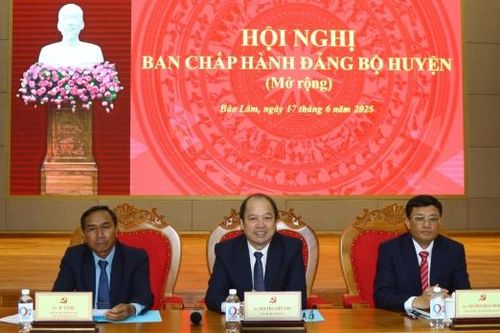 Tổ chức Hội nghị Ban Chấp hành Đảng bộ huyện Bảo Lâm (mở rộng)