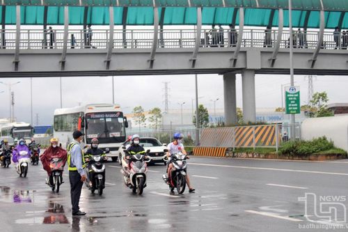 Để công nhân đến nhà máy an toàn mỗi ngày
