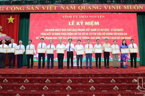 Thái Nguyên trọng thể kỷ niệm 100 năm Ngày Báo chí cách mạng Việt Nam và tổng kết 10 năm thực hiện Chỉ thị số 05