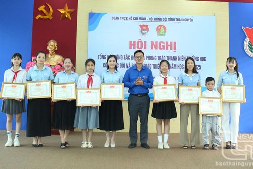 Tiếp tục thực hiện tốt công tác đoàn, đội trong trường học