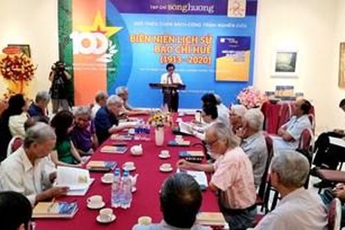 Giới thiệu cuốn sách - công trình nghiên cứu 'Biên niên lịch sử Báo chí Huế (1913 - 2020)'