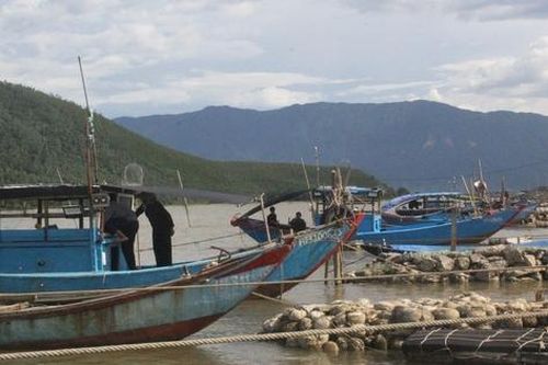 Loay hoay gỡ 'nút thắt' luồng lạch để phát huy hiệu quả cảng cá ở Hà Tĩnh