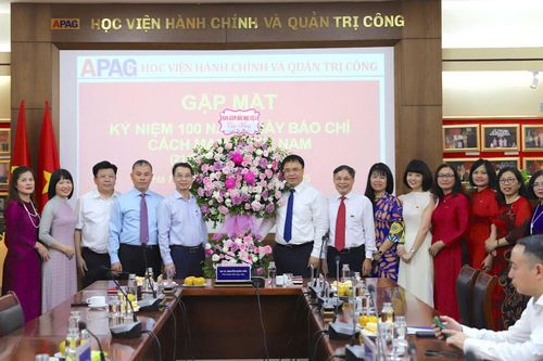 Gặp mặt kỷ niệm 100 năm Ngày Báo chí Cách mạng Việt Nam (21/6/1925 – 21/6/2025)