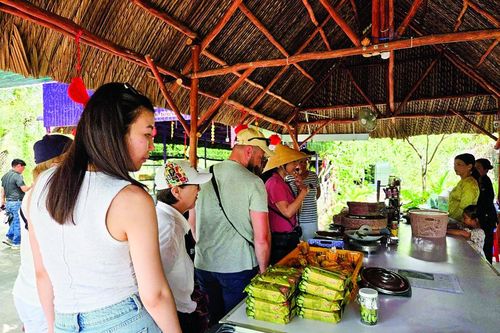 Cùng địa phương phát triển kinh tế