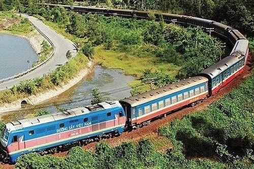 Đề nghị quy định chặt chẽ việc cho tư nhân tham gia vào các dự án đường sắt