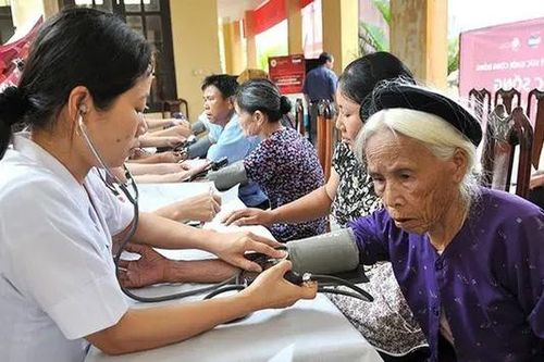 Chăm sóc sức khỏe người cao tuổi tại cộng đồng