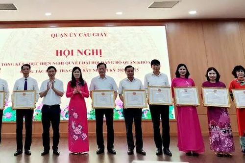 Quận Cầu Giấy đạt và vượt 15/16 chỉ tiêu nhiệm kỳ 2020-2025