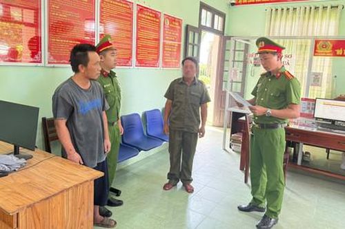 Bắt đối tượng thường xuyên say xỉn, quấy phá, 'đại náo' xóm làng