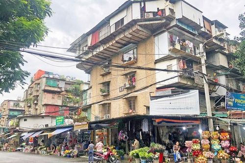 Lập vi bằng mua bán nhà tập thể: Nhiều rủi ro pháp lý