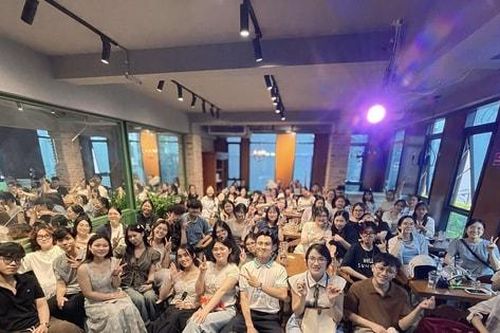 Hanoi Free Tour Guides: Cách người trẻ làm du lịch cộng đồng cho khách quốc tế