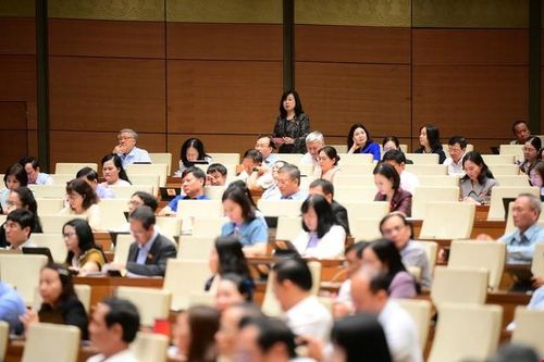Hành hung nhân viên y tế: Cần có hành lang pháp lý rõ ràng để bảo vệ đội ngũ cán bộ y tế
