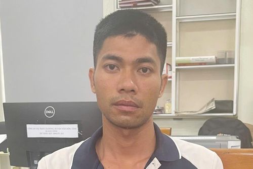 Bắt khẩn cấp đối tượng dụ dỗ bé gái 13 tuổi cung cấp hình ảnh nhạy cảm
