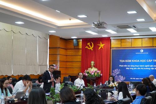 Hơn 90% sinh viên trường luật ra trường có việc làm