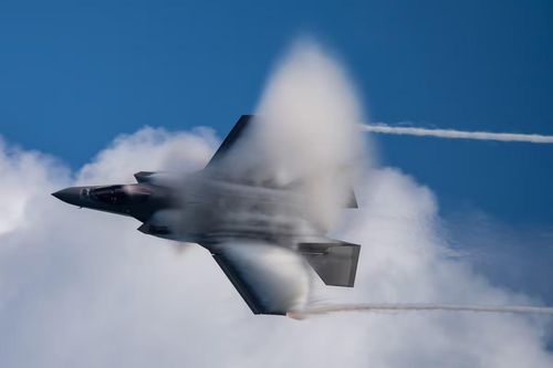 Video tiêm kích F-35 của Israel bị Iran bắn hạ chỉ là cảnh cắt từ game