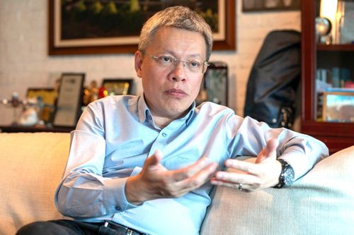 'Đừng ve vuốt mạng xã hội, hãy truy tới cùng sự thật'