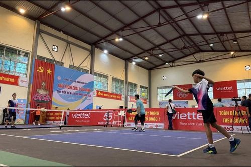 Gần 200 VĐV tham gia Giải pickleball gia đình Điện Biên năm 2025