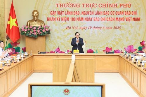 Thường trực Chính phủ gặp mặt lãnh đạo, nguyên lãnh đạo các cơ quan báo chí