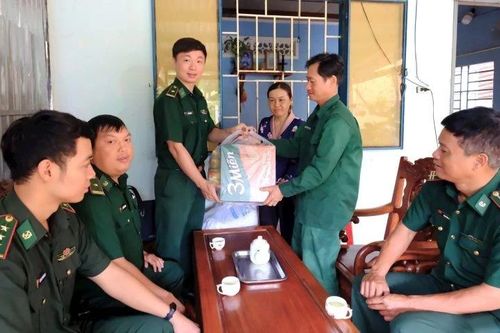 Đảng về gần dân, dân giàu Đảng mạnh