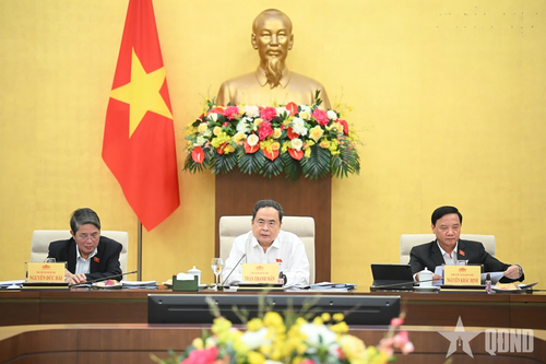 Hoàn thiện một số cơ chế, chính sách đặc thù phát triển thành phố Hải Phòng